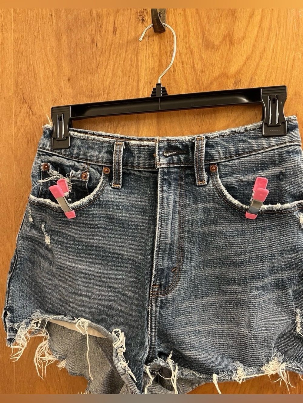 Abercrombie & Fitch High Rise Mom Denim Cutoff Shorts Blue 26” Waist - Picture 7 of 9